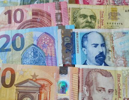 Avrupa'dan Bulgaristan'ın Euro'ya geçişine yeşil ışık. Fakat Bulgar vatandaşlarında şüphe büyüyor