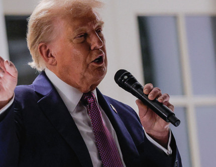 Trump’tan AB’ye sert tehdit: Google ve Apple’a kesilen cezaları geçersiz kılacağım