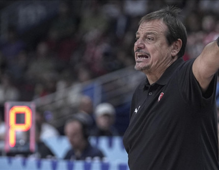Ergin Ataman'dan Yunanistan maçı için hava yolu şirketlerine çağrı