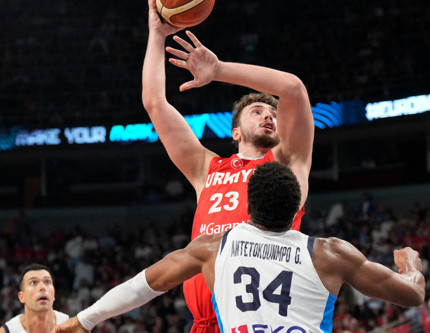 24 yıl sonra bir ilk: 12 Dev Adam finalde!