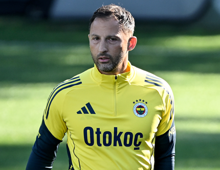 Domenico Tedesco’nun aklında ne var? Pres, iletişim ve dengeli bir bütçe…