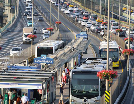 İstanbul'da toplu ulaşım zammı başladı