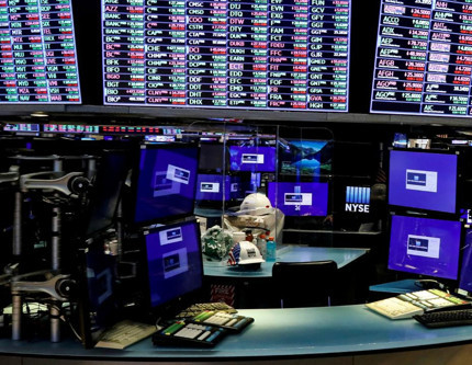 New York borsası Fed'in faiz kararı öncesi karışık seyirle açıldı