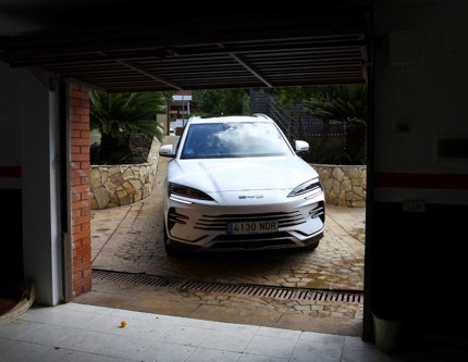Çinli BYD, Avrupa’da Tesla’yı solladı: Satışlarını üç katına çıkardı