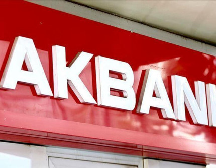 Akbank iş birimlerini yeniden yapılandırdı