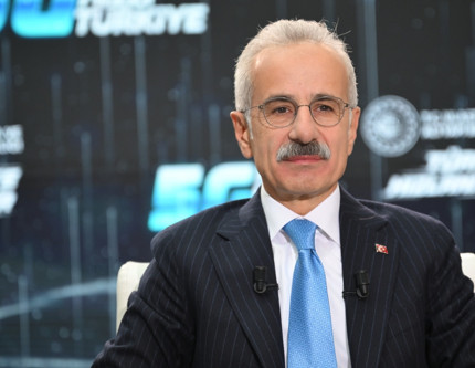 Bakan açıkladı: 5G ihalesinde en az 2,1 milyar dolar gelir elde edilecek