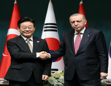 Erdoğan: "Güney Kore ile nükleer güç santrali kurulması konusunda görüşmelerimiz sürüyor"