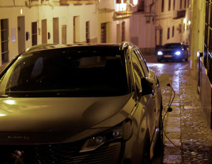 Avrupa’da denge değişti: Şarj edilebilir hibritler ilk kez dizeli geçti