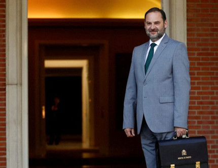 24 yıl hapsi isteniyor: İspanya'da eski bakan maske yolsuzluğu soruşturmasında tutuklandı