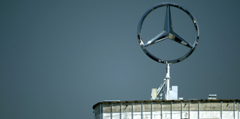 Mercedes işçisinden protesto: Ağır şartlara karşı üretimi durdurdular!