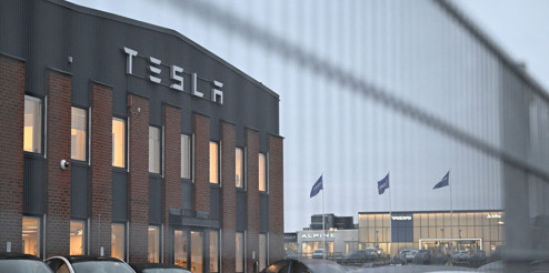 Tesla yıllardır beklenen model için tarihi açıkladı! SpaceX sürprizi geliyor