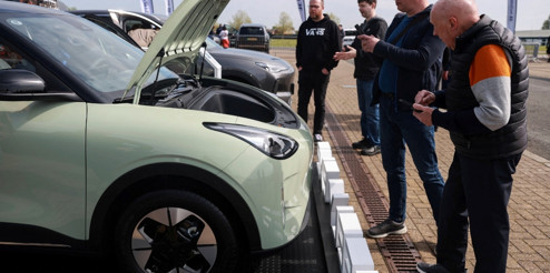 2025'in şampiyon otomobili bir pazara daha açılıyor! Başlangıç fiyatı belli oldu