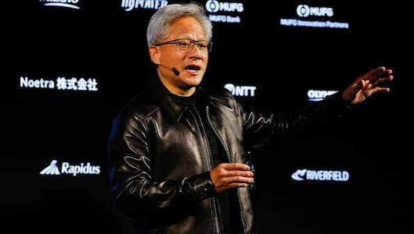 Nvidia CEO'sunun yıllardır üzerinden çıkarmadığı deri ceket 960 bin dolara satıldı - Resim: 4