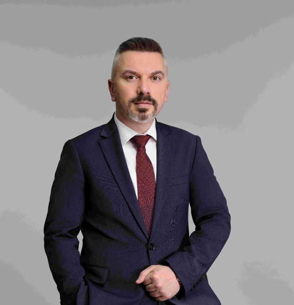 Altınay Savunma'nın hafif sanayi robotuyla başlayan serüveni savunma sanayiinde ilk 100 hedefiyle devam ediyor - Resim : 2