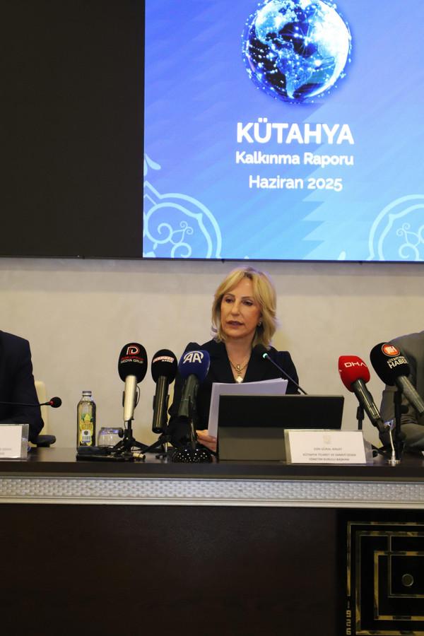 Kütahya'dan yeni kalkınma planı. Hedef sektörler: Seramik, bor, elektrikli araçlar ve turizm - Resim : 1