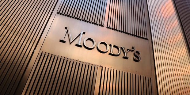 Tarihi karar: Moody's ABD'nin notunu düşürdü!