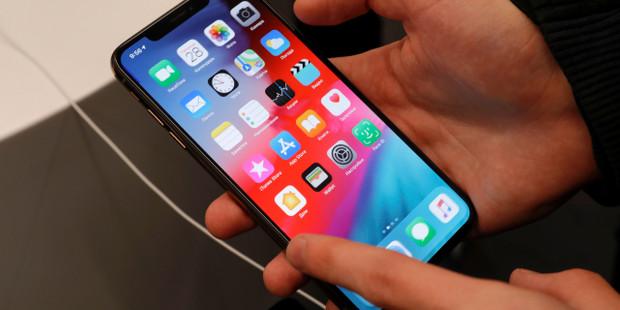 O iPhone modeli sessizce emekliye ayrılıyor: Apple veda etmeye başladı