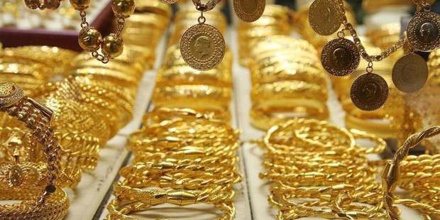 Fed’in faiz hamlesi altını kısa vadede geri çekti