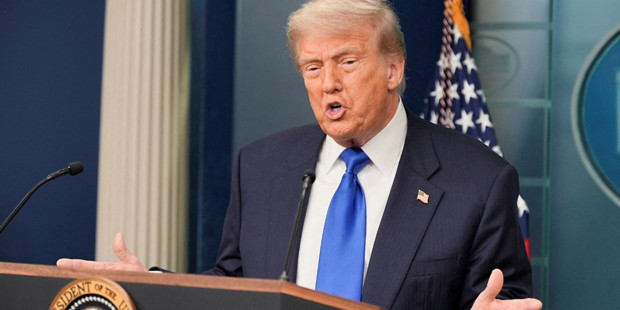 Uzlaşma yok, tehdit var: Trump, hükümet kapanırsa toplu işten çıkarma yapacak