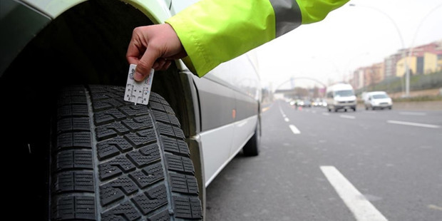 Sürücüler dikkat: Zorunlu kış lastiği uygulaması erken başlayacak