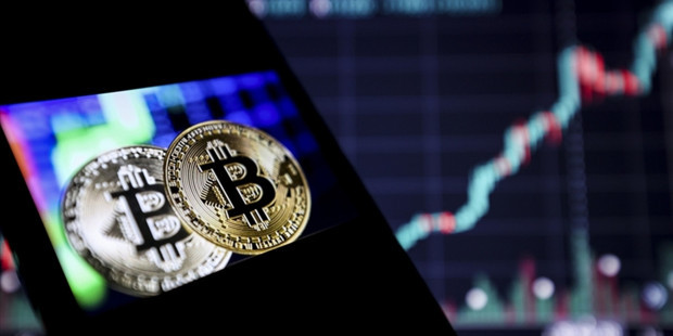 Kripto piyasasında sert satış dalgası: Bitcoin yeniden 85 bin seviyesinde