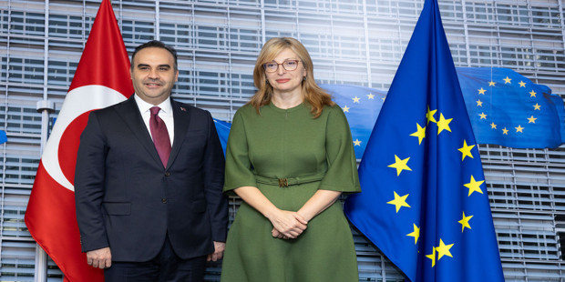 Bakan Kacır'dan AB'ye AR-GE ve savunmada işbirliği çağrısı