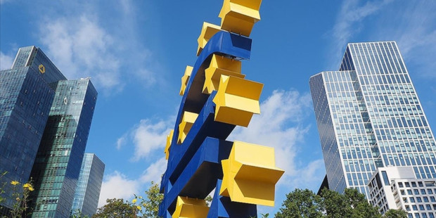 Euro Bölgesi'ndeki şirket kredilerinde 2023'ten beri en güçlü artış