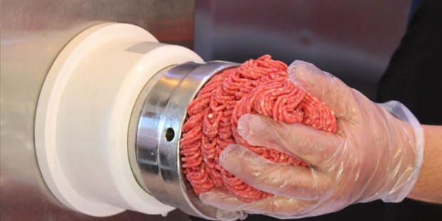 Kıyma fiyatlarını düşürmek için sığır etine ek ithalat kotası açıldı
