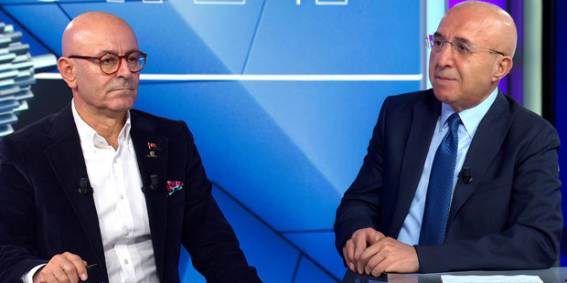 Altın Fiyatları Neden Düşüyor? 2026'da Bizi Ne Bekliyor?