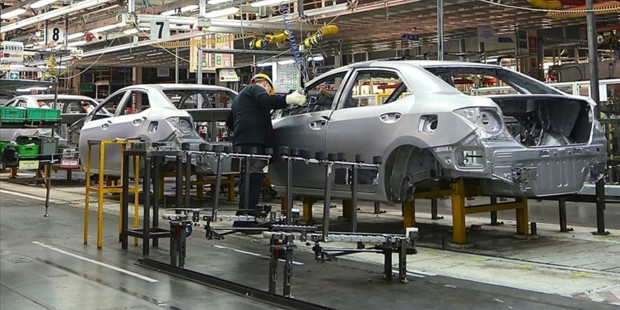 Dev otomobil şirketinde üretim alarmı: Satışlarda da düşüş var