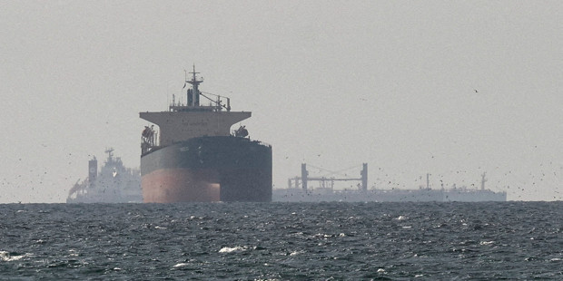 İran yabancı bir petrol tankerine el koydu