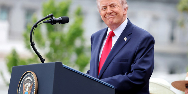 Trump’a destek eriyor: Onay oranı görev süresinin en düşük seviyesinde