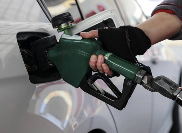 5 haftalık yükseliş serisi: Arz kaybı küresel akaryakıt piyasasını sarsıyor