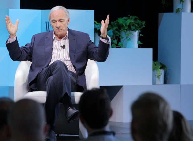 Milyarder yatırımcı Dalio: "Dünya bir sermaye savaşının eşiğinde"