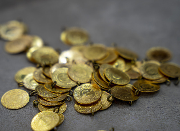 Altın fiyatlarında sert düşüş: Kayıp yüzde 5'i aştı