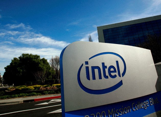 Intel'in dönüşü: İstemeye istemeye sattığı fabrikanın hisselerini geri alıyor
