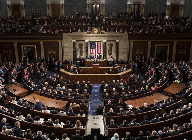 Trump'ın "savaş yetkileri" tasarısına çifte ret