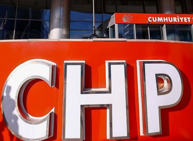 CHP milletvekillerinden olağanüstü kurultay çağrısı: 111 vekil imza attı
