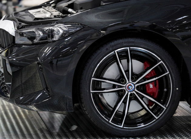BMW'de yangın alarmı: Binlerce hibrit araç geri çağrılıyor