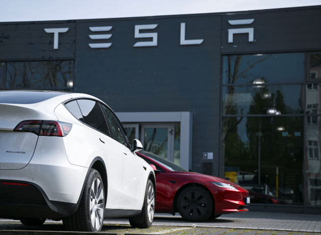 Tesla üretimde gaza bastı: 4 milyonuncu araç banttan indi