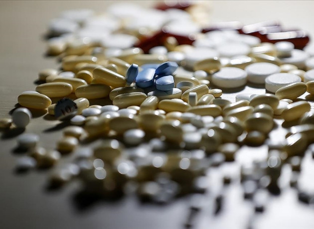 Trump, ilaç ithalatına yüzde 100'e varan tarife hazırlığında