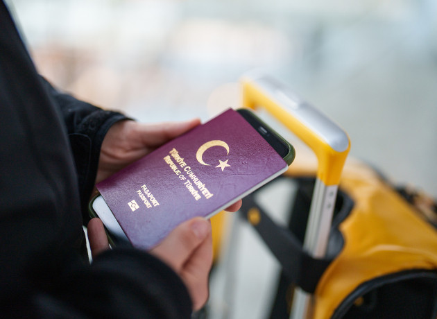 Karar Resmi Gazete'de: Suriyeli diplomatik pasaport sahiplerine vize muafiyeti