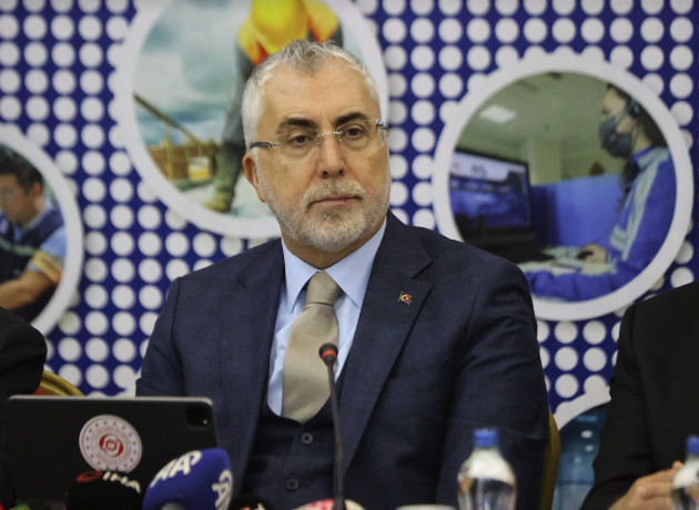 Işıkhan: SGK güçlendikçe refah artışı olarak emeklilere yansıyacak