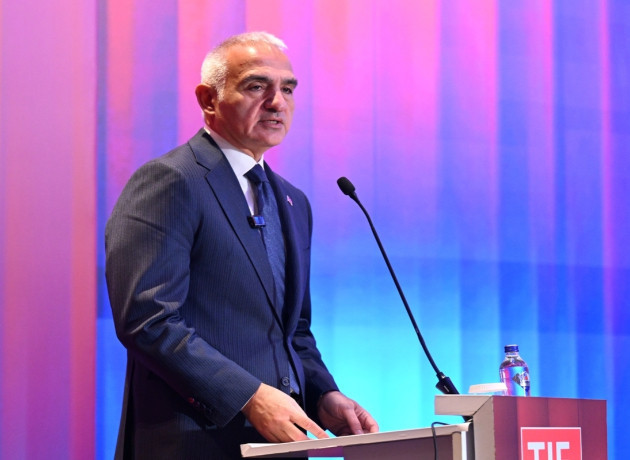 Bakan Ersoy'dan Haydarpaşa ve Sirkeci Garı açıklaması