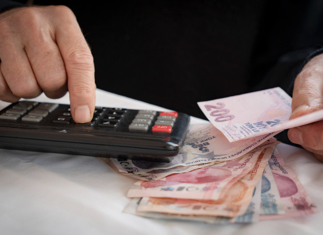 Teklif haftaya Meclis'te: Emeklinin bayram ikramiyesi için 3 senaryo