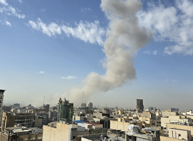 ABD ve İsrail vurdu, İran karşılık verdi