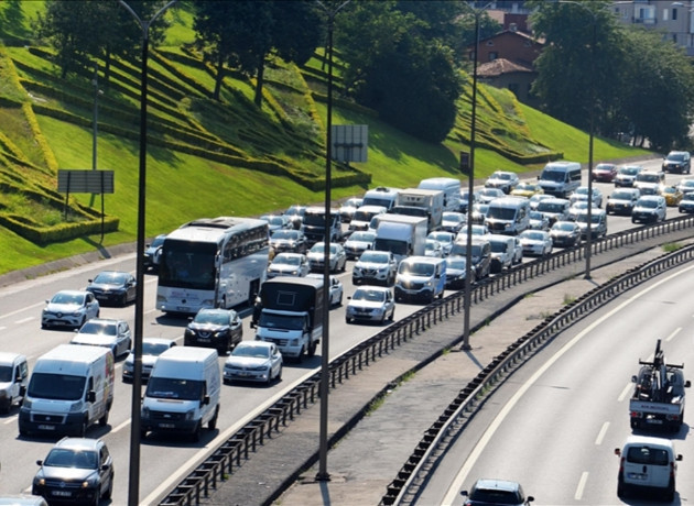 Bayramda yola çıkacaklar dikkat: Uzmanlardan yakıt tasarrufu için 7 öneri