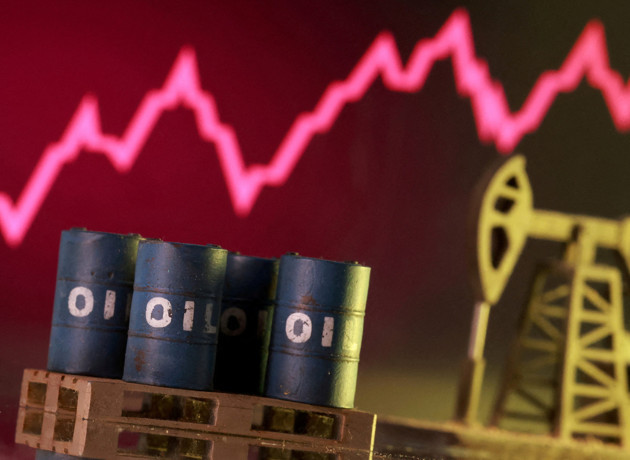 Enerji piyasaları tepetaklak: WTI fiyatı 4 yıl sonra Brent'in üzerine çıktı