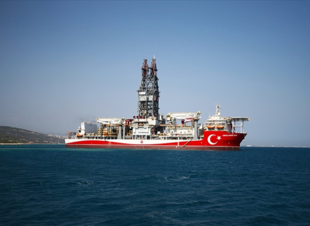 Karadeniz'de yılın ilk keşif sondajı başladı: 3 bin 100 metreye kadar inecek