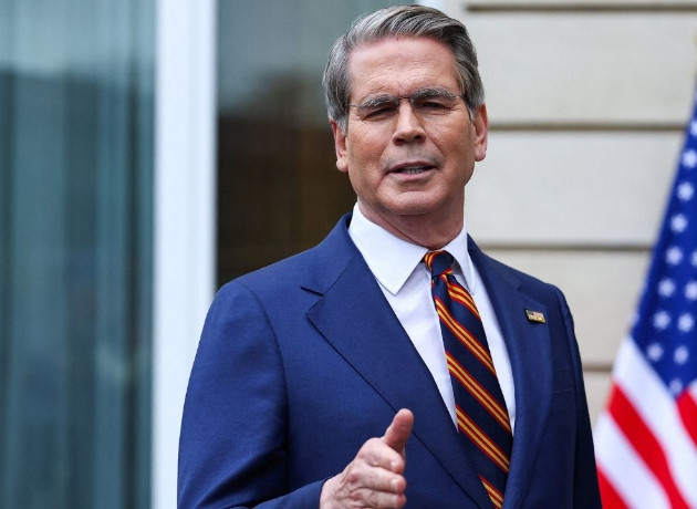 ABD, açık denizdeki Rus ve İran ham petrol sevkiyatlarına yönelik yaptırımları kaldırdı